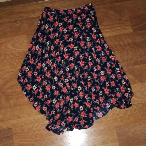 Hollister Dresses & Skirts - Hollister floral skirt